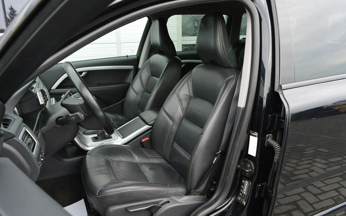 Volvo V70 cena 33900 przebieg: 170400, rok produkcji 2012 z Hrubieszów małe 742